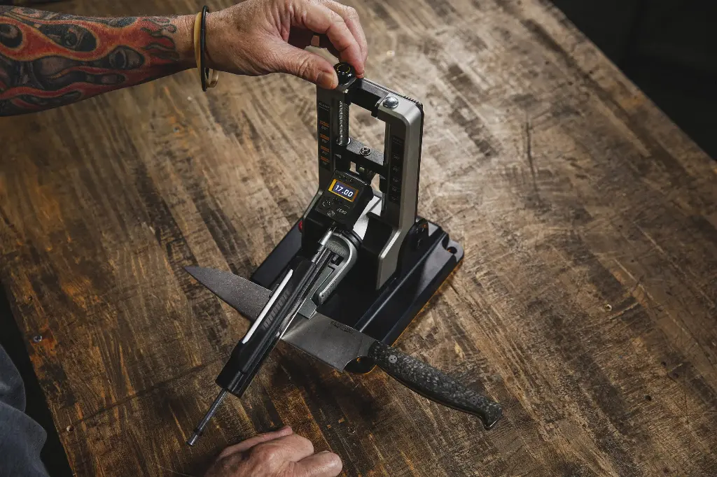WorkSharp PROFESSIONAL PRECISION ADJUST KNIFE SHARPENER