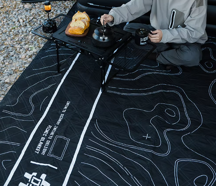 Shine trip Tactical Picnic Blanket Black - Small