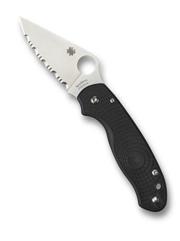 Spyderco Para 3 Lightweight Serrated 