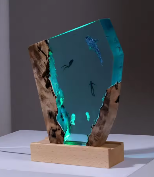 Resin LED Light Set Divers and Shark Large