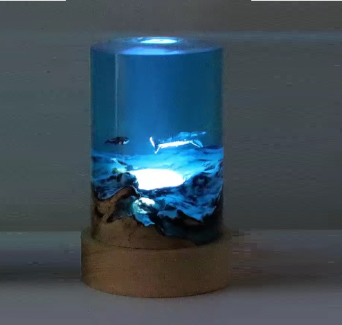 Resin LED Light Set cylindrical Shark with diver