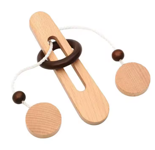 BRAIN PUZZLE Wood with rope 